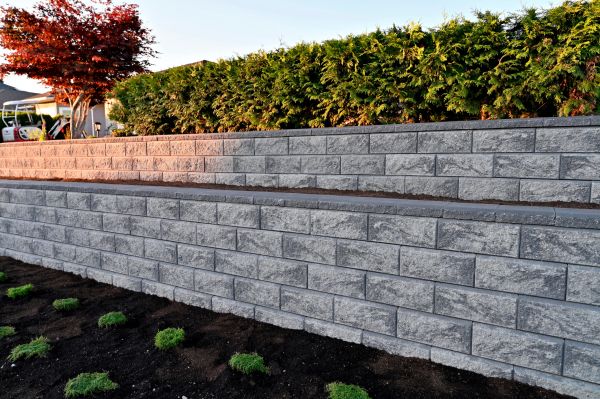 Cost of Concrete Retaining Wall Installation in Huntersville