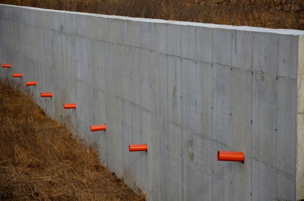 Cost of Concrete Wall Installation in Huntersville